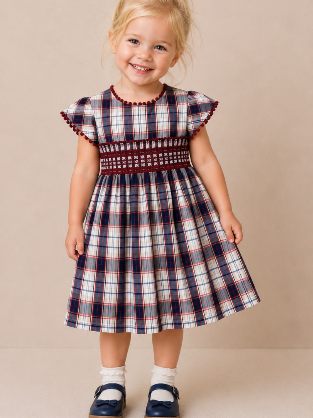 La Coqueta Smocked Plaid  Dress Heirloom Button Back Sash Size 3 Girls